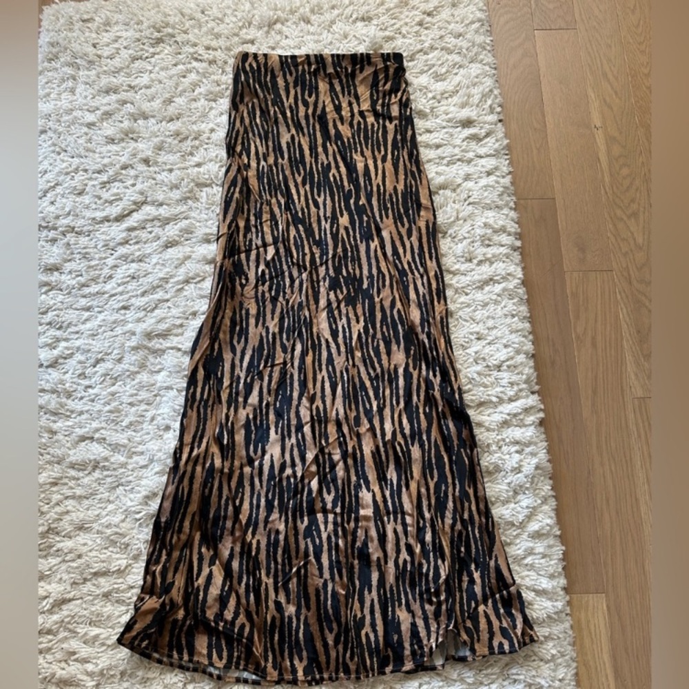 H&M Black and Brown Maxi Skirt